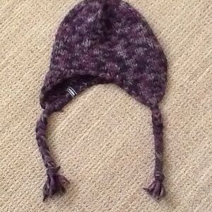New without tags purple knitted nixon beanie